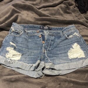 Hollister High-Rise Mom Shorts